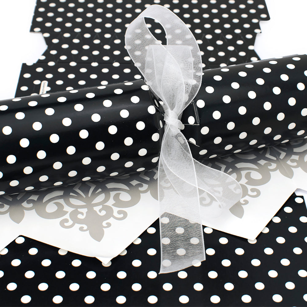 Monochrome Contrasting Dots | Cracker Making Craft Kit | Makes 6 Standard Crackers