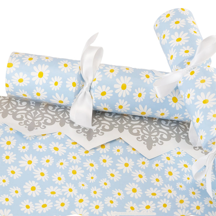 Blue Daisy Flower | Cracker Making Craft Kit | Make &amp; Fill Your Own