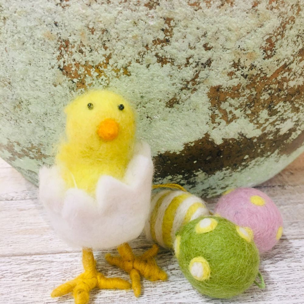 Single 10cm Felted Hatching Chick for Easter Decoration | Fairtrade Felt