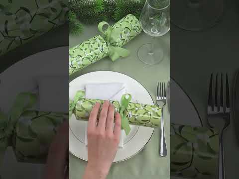 Simply Mistletoe | Christmas Cracker Making Craft Kit | Make Your Own