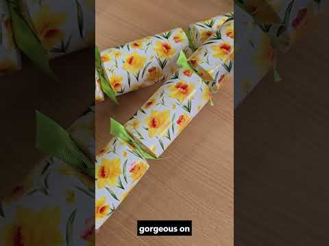Spring Daffodils | Cracker Making Craft Kit | Make &amp; Fill Your Own