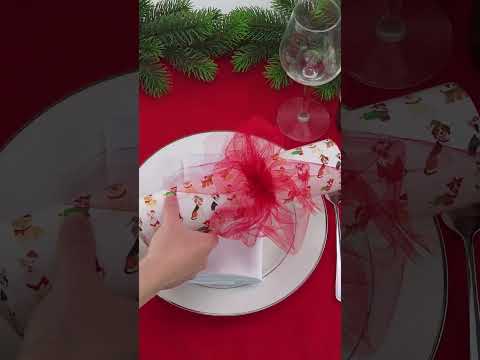Christmas Dogs | Tulletastic Cracker Making Craft Kit | Makes 6 Large Crackers