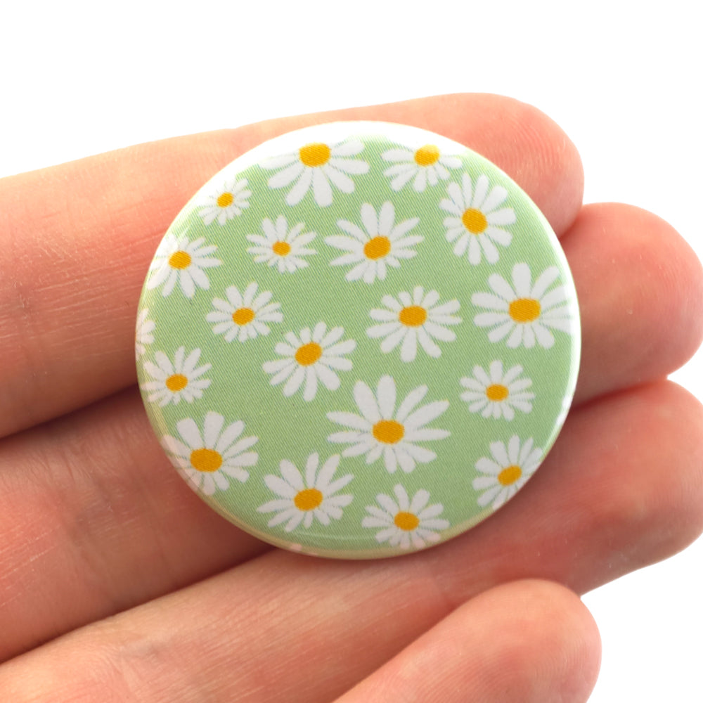 Daisy on a Green Background | 38mm Button Pin Badge | Mini Gift | Cracker Filler