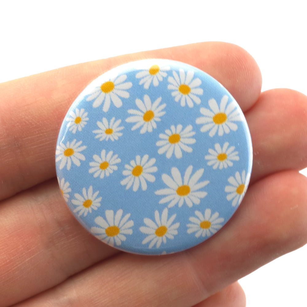 Daisy on a Blue Background | 38mm Button Pin Badge | Mini Gift | Cracker Filler