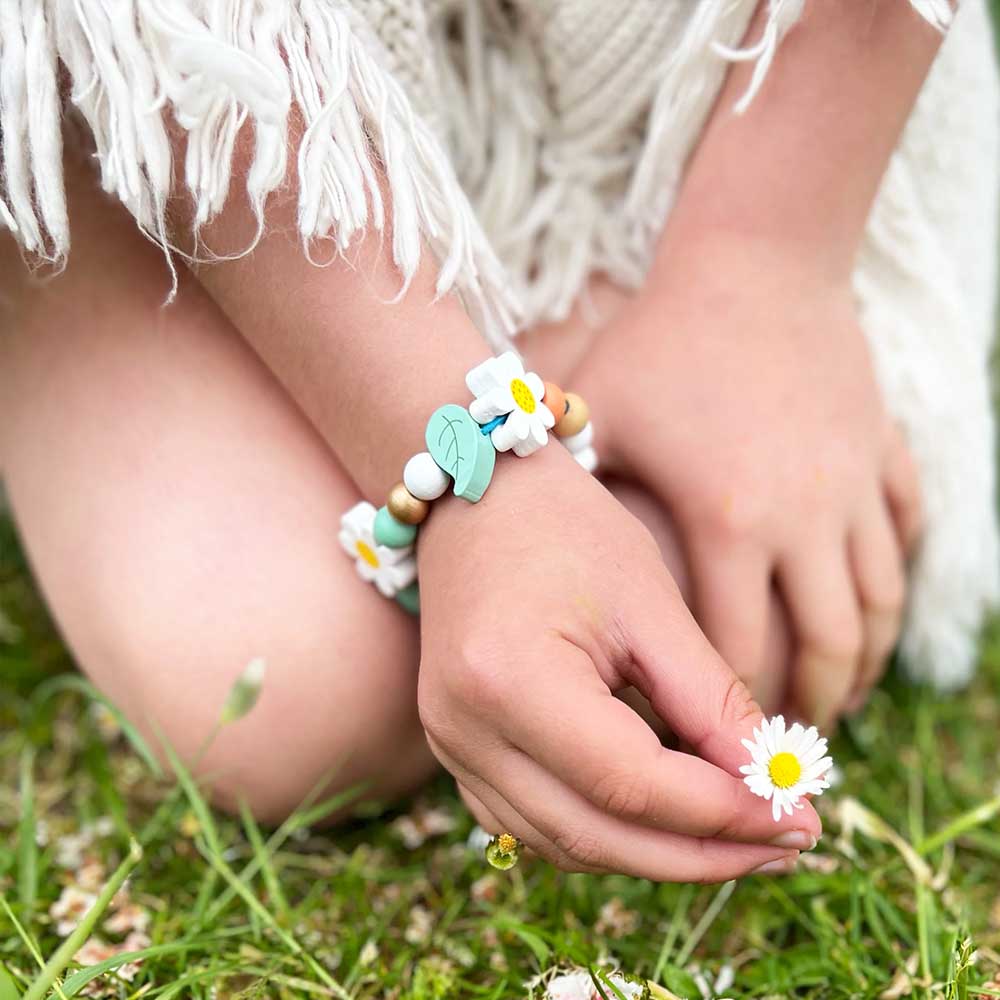 Make Your Own Daisy Chain Bracelet | Complete Sustainable Craft Kit for Kids