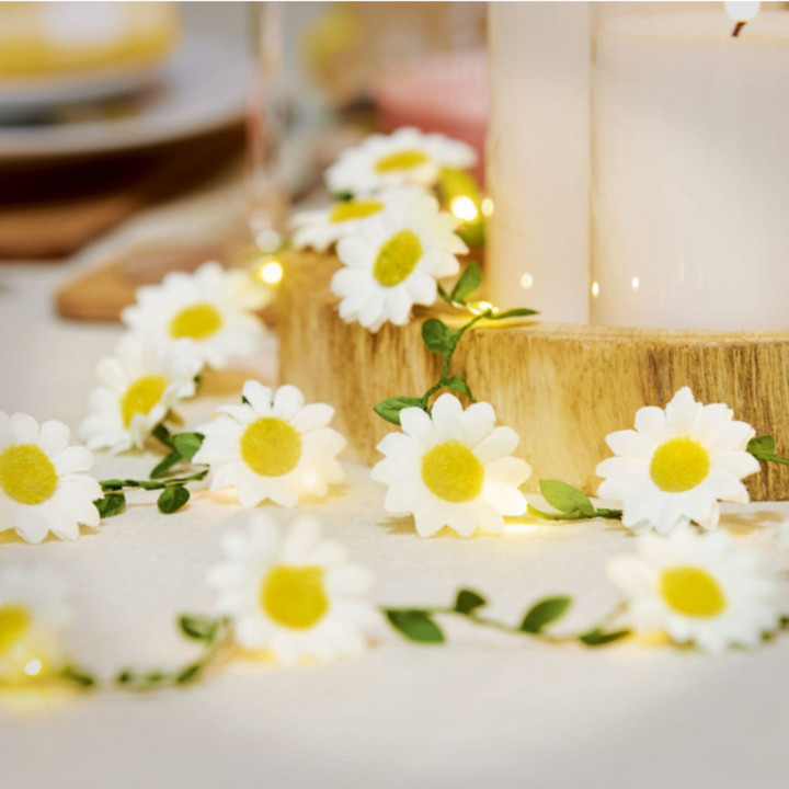 Fabric Daisy | Light Up LED Garland | 1.4m Long | 15 Lights