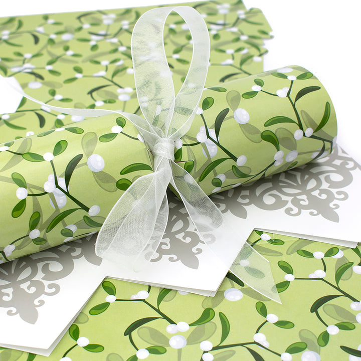 Simply Mistletoe | SNAPLESS Christmas Cracker Making Craft Kit | Makes 6